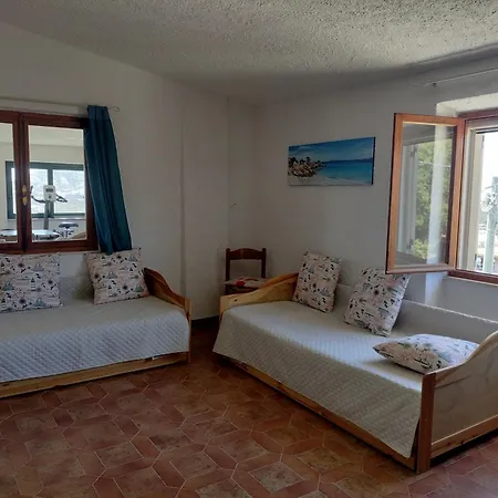 Attico Vista Mare Apartment